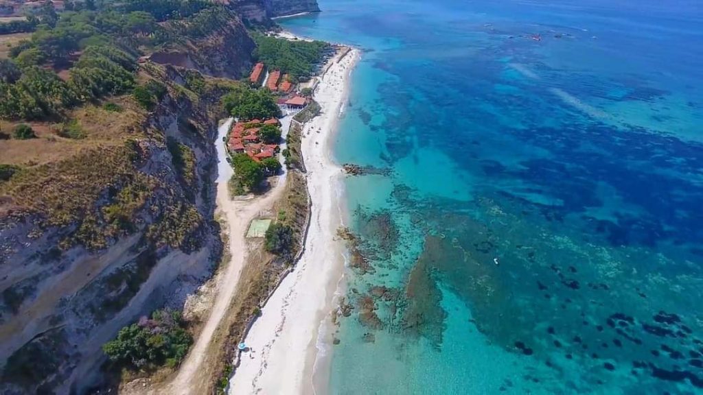 Spiaggia del Villaggio Campeggio Formicoli